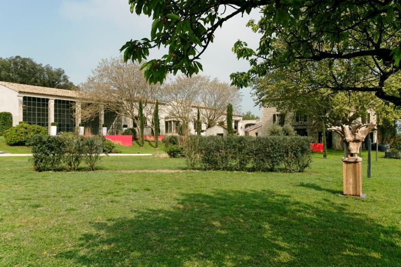 Mas du 18ème Siècle au coeur des Alpilles avec tennis et piscine